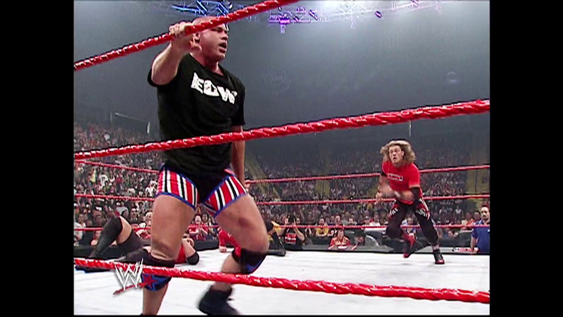 A frame from WWE SmackDown (June 9, 2006) at 1:03:45.